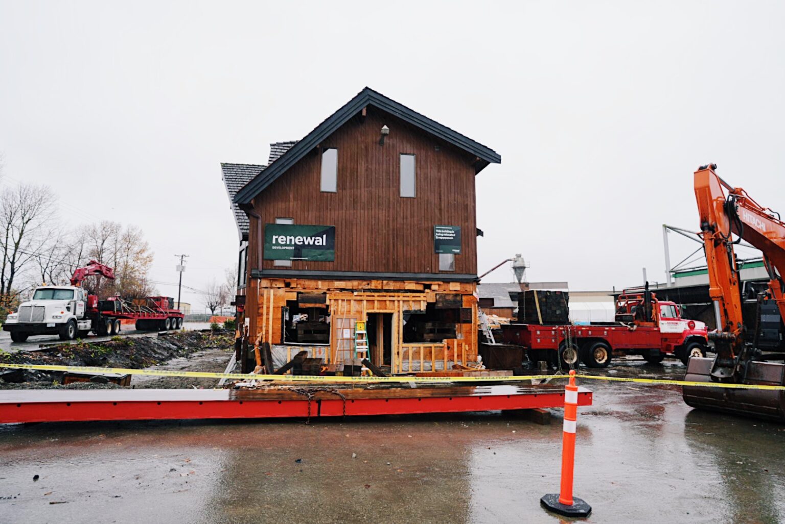 Repurposed Delta Show Home Begins New Journey to ‘Na̱mg̱is Territory